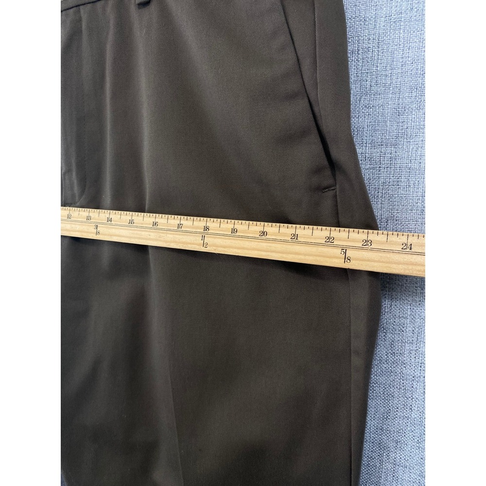 Haggar Chino Pants Men 38x30 Brown Classic Fit Work To Weekend Cotton Flat Front - Picture 3 of 9